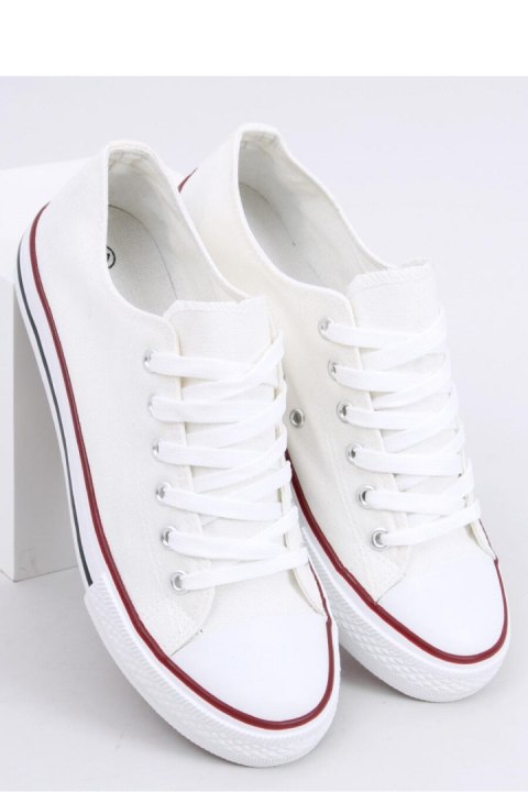 Trampki damskie klasyczne BASIC WHITE - Inello Trampki damskie klasyczne BASIC WHITE - Inello