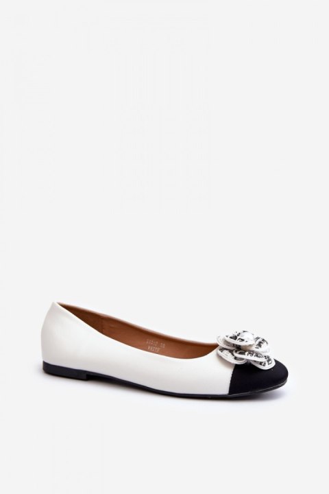 Baleriny Model Divinella T601P White - Step in style Baleriny Model Divinella T601P White - Step in style