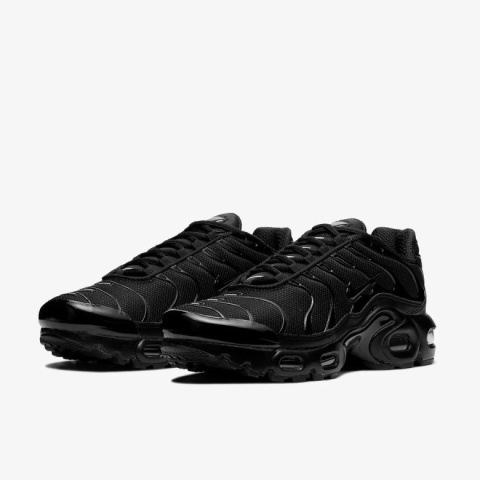 Nike Air Max Plus TN "Triple Black" Nike Air Max Plus TN "Triple Black"