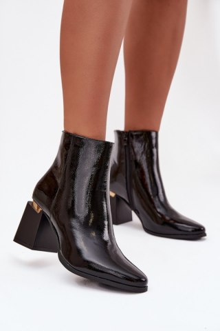 Botki Model Brivelle 7607-1 Black Lakier - Step in style
