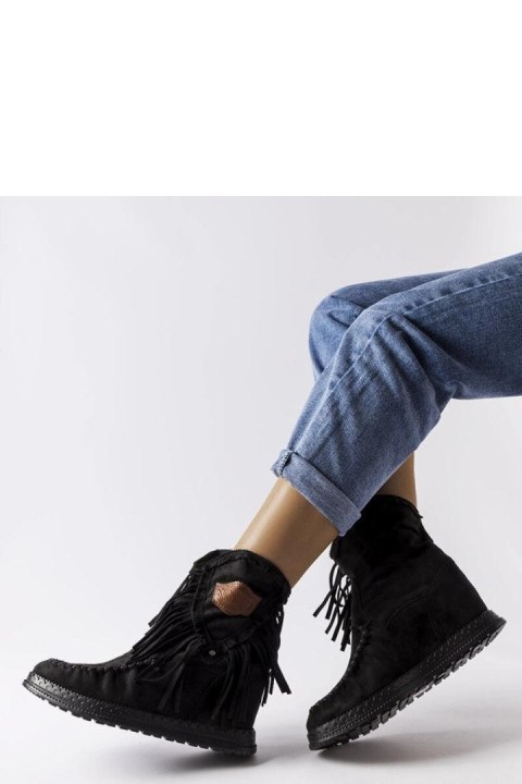 Czarne botki na koturnie Giudice - Solea Czarne botki na koturnie Giudice - Solea