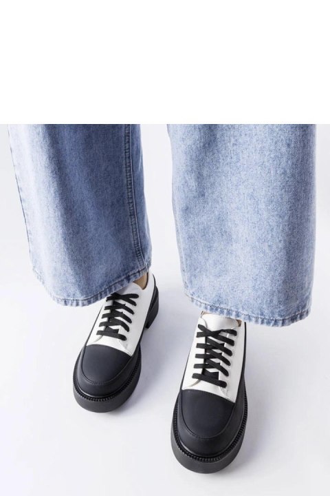 Białe półbuty na płaskim obcasie Merico - Solea Białe półbuty na płaskim obcasie Merico - Solea