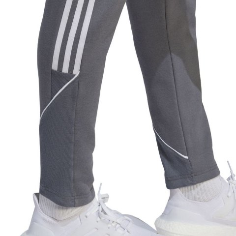 Spodnie adidas Tiro 23 League Sweat Tracksuit M HZ3019 Spodnie adidas Tiro 23 League Sweat Tracksuit M HZ3019