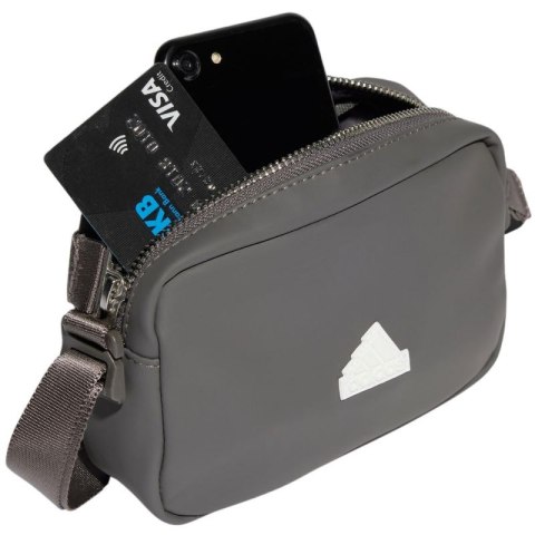 Torebka adidas Essentials Polyurethane6 IN1865 Torebka adidas Essentials Polyurethane6 IN1865