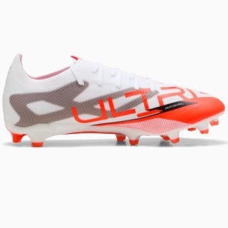 Buty piłkarskie Puma Ultra 5 Match FG/MG M 108166-01