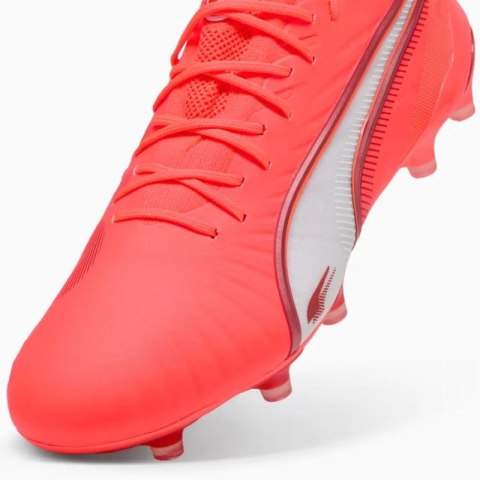 Buty piłkarskie Puma King Ultimate FG/AG M 108303-01