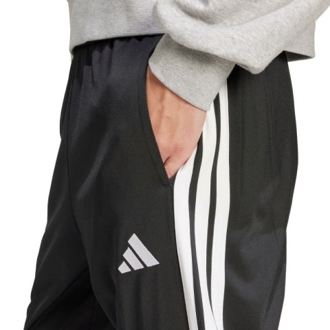 Spodnie adidas 3-Stripes Tricot Regular Tapered M JI8809 Spodnie adidas 3-Stripes Tricot Regular Tapered M JI8809