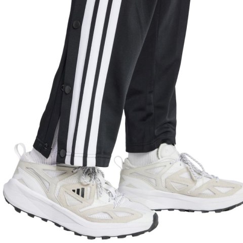 Spodnie adidas Snap Track M JL8593 Spodnie adidas Snap Track M JL8593