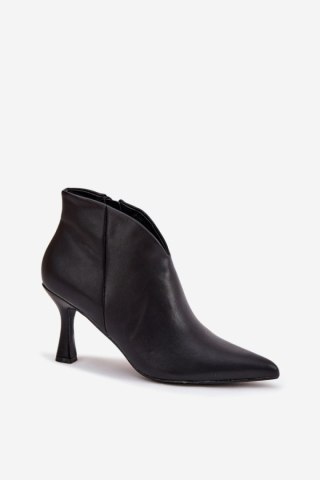 Botki Model Jolivra C-851 Black Skóra - Step in style